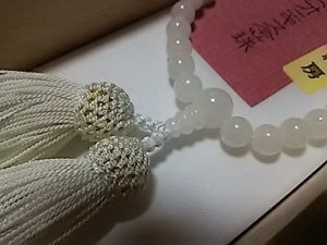 女性用数珠,ホワイトオニキス （正絹房白）2